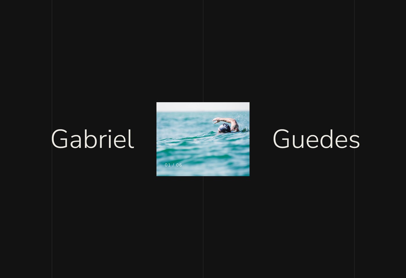 Hero do site de Gabriel Guedes: o nome em duas palavras com uma foto de esporte entre elas, em fundo escuro